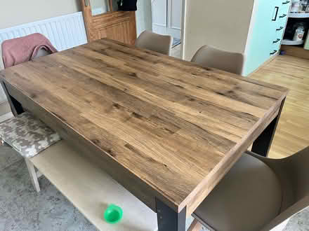 Photo of free Dining room table (EN2) #1
