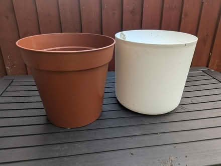 Photo of free 2 x big plant pots (OX1 Grandpont) #1