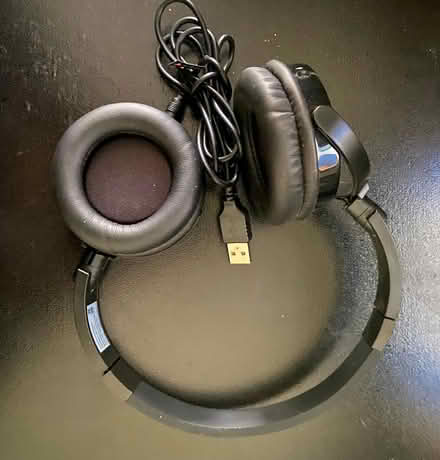 Photo of free Bluetooth Headphones (Hopewell Junction) #2