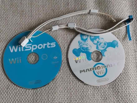 Photo of free Mario Kart and Wii Sports discs (Winchmore Hill N21) #1