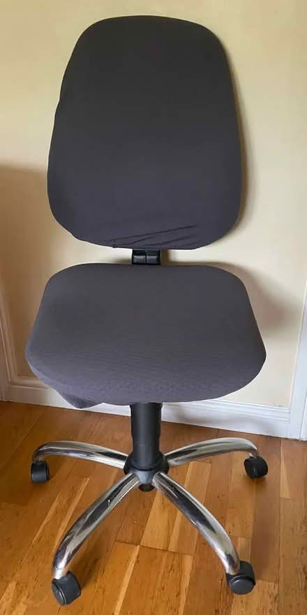 Photo of free Office chair (Meanwood LS6) #1