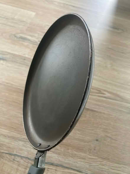 Photo of free Pots and pans (Slateford EH14) #4