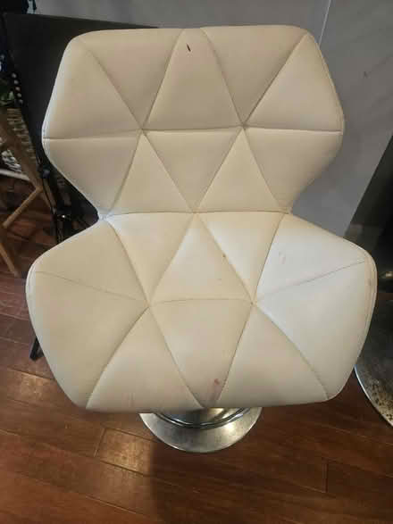 Photo of free 2 chairs (NE DC by 8th and H st) #2