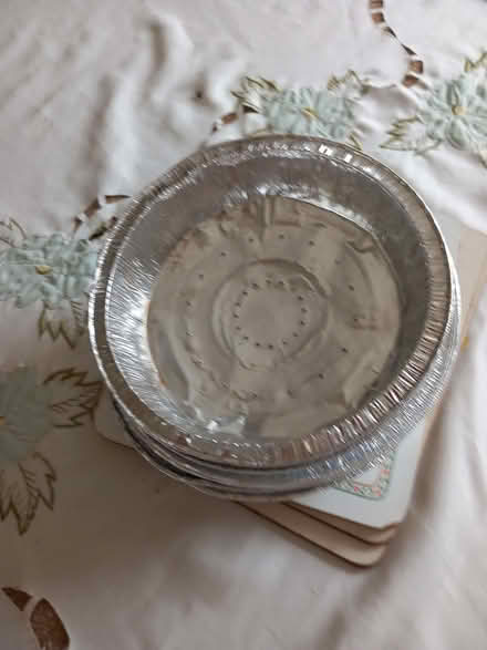 Photo of free Aluminium baking cases. (Belvidere SY2) #2