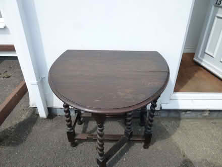 Photo of free Dining table & 5 chairs (Patchway BS34) #3