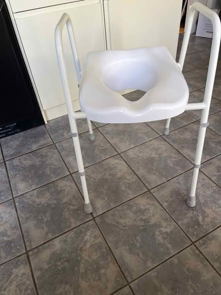 Photo of free Toilet frame with seat (CR5) #1
