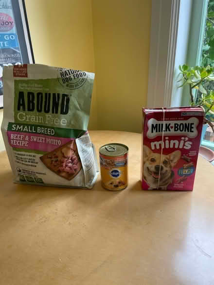 Photo of free Dog food (Phinney Ridge) #1