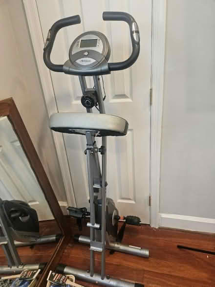 Photo of free Bike (NE DC by 8th and H st) #1
