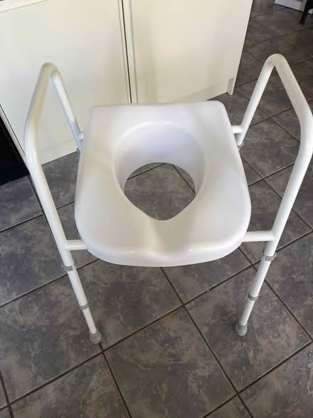 Photo of free Toilet frame with seat (CR5) #2