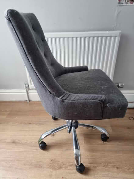 Photo of free Office swivel chair (Aigburth L17) #2