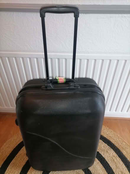 Photo of free Large black suitcase (Tillicoultry FK13) #1