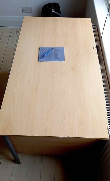 Photo of free Desk (Dollis Hill Lane) #3