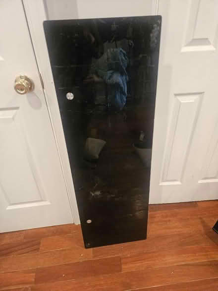 Photo of free TV stand (NE DC by 8th and H st) #3