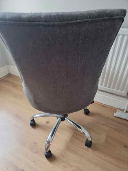 Photo of free Office swivel chair (Aigburth L17) #3