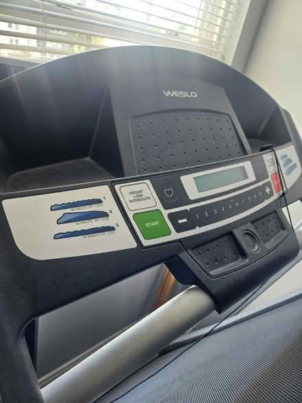 Photo of free Treadmil (NE DC by 8th and H st) #1