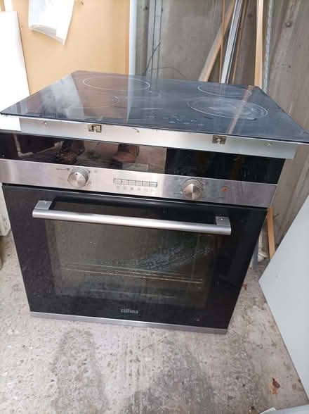 Photo of free Hob and Oven. Both Electric. (Cranford TW5) #1