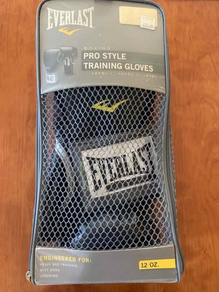 Photo of free Pair of Everlast training gloves (West 90s) #1