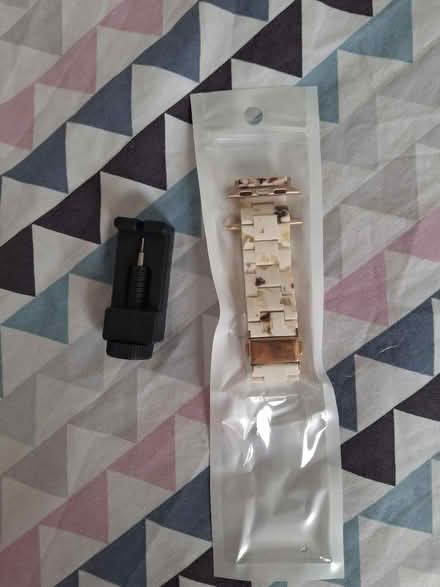 Photo of free Watch strap -apple iwatch 38/40/41 (BS13) #1