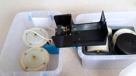 Photo of free tumble polisher (Newbury RG14) #2