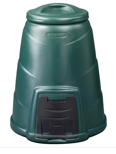 Photo of Plastic compost bin (Monkwick CO2) #1