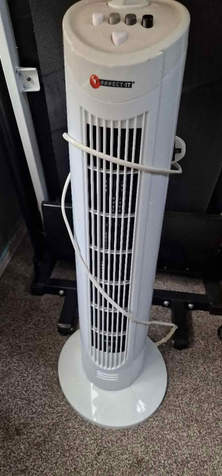 Photo of free standing fan (OL8) #1