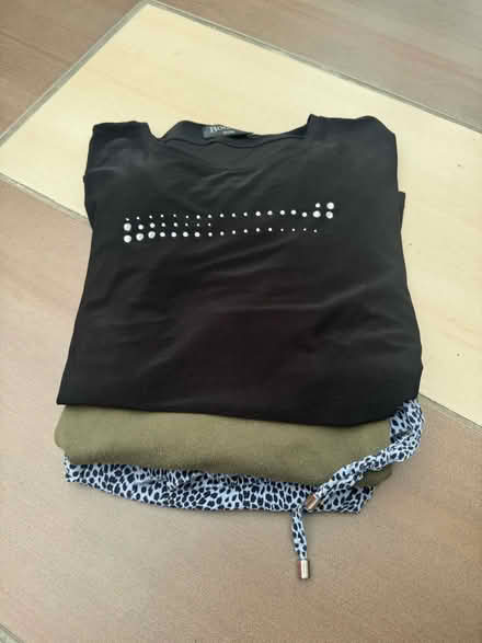 Photo of free Woman clothes (East dulwich SE22) #1