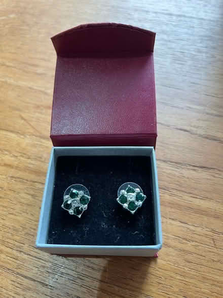 Photo of free New, unworn earrings (SK7) #1