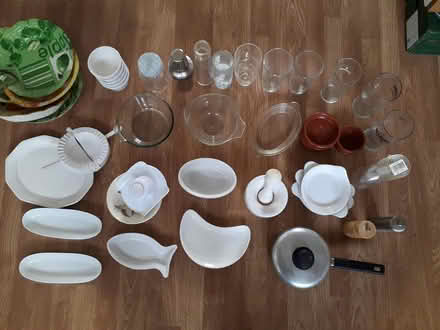 Photo of free kitchenware crockery. Last chance (saltaire BD18) #1