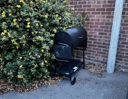 Photo of free BBQ (Pinkneys Green SL6) #1