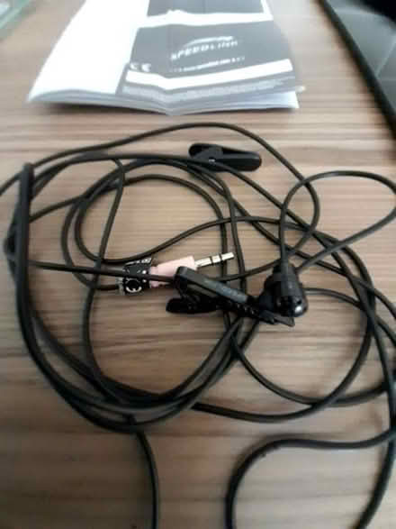 Photo of free Clip-on Microphone (Sapcote LE9) #2