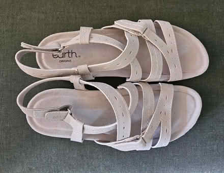 Photo of free Women's sandals (Wallingford) #2