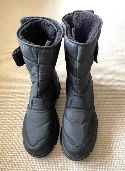 Photo of free Mens Snow boots (Near Evercreech BA4) #1