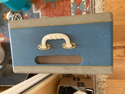 Photo of free Amplifier and WahWah pedal (KT8 0JX) #4