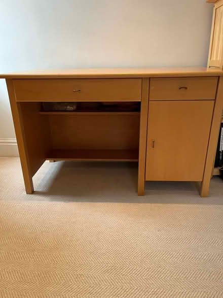Photo of free Desk (St Johns wood NW8) #1