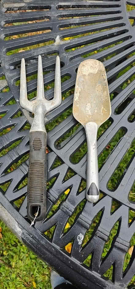 Photo of free Hand Trowel and Hand Fork (Rickmansworth WD3) #1