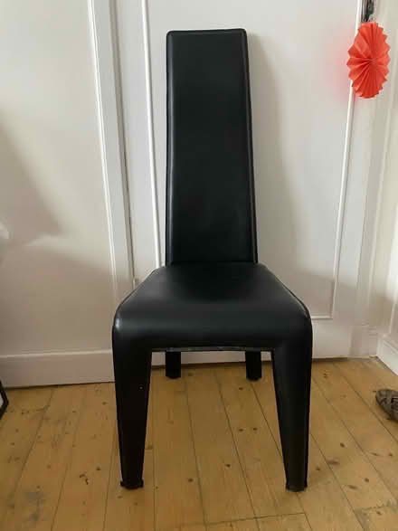 Photo of free Habit Dublin Glass Dining Table (G76) #1