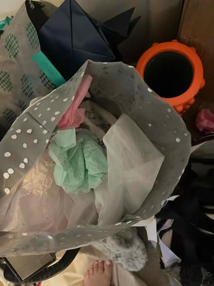 Photo of free Nice empty gift boxes, tissue paper (Columbia Heights) #4