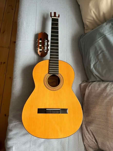 Photo of free Broken Alvaro Modelo No20 Spanish guitar (Botley OX2) #1