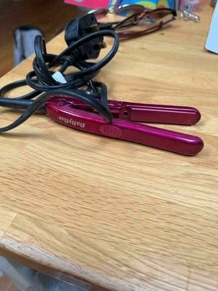 Photo of free Mini hair straighteners (still working!) (Charlton OX12) #1