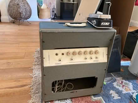 Photo of free Amplifier and WahWah pedal (KT8 0JX) #2
