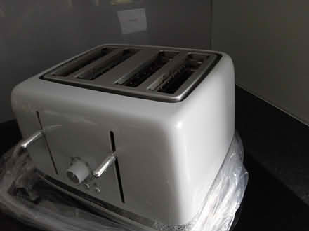 Photo of free 4 Slice Toaster Grey (GU12) #3