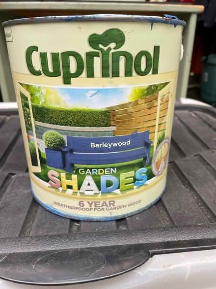 Photo of free Garden paint (CO2 near mersea rd) #1