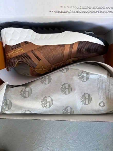 Photo of free Men’s Sneakers (Throggs Neck (Bronx)) #1