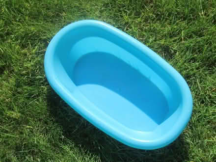 Photo of free blue baby bath for doll (Henleaze BS9) #1