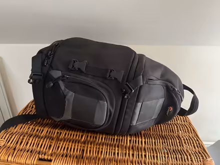 Photo of free Camera case (Penylan CF23) #1