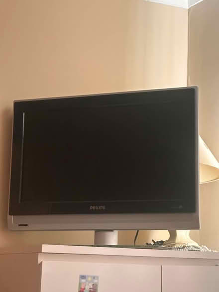 Photo of free Tv with stand(no remote) (DA5 bexley) #1