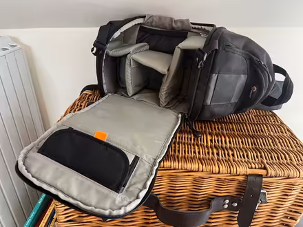 Photo of free Camera case (Penylan CF23) #2