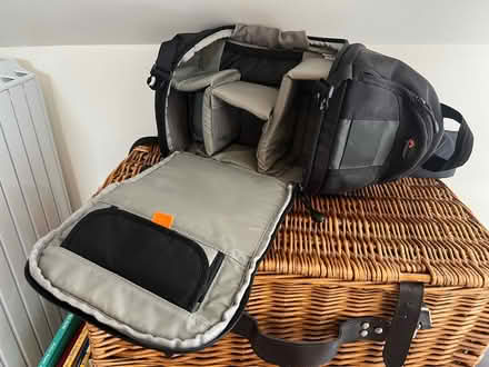 Photo of free Camera case (Penylan CF23) #2