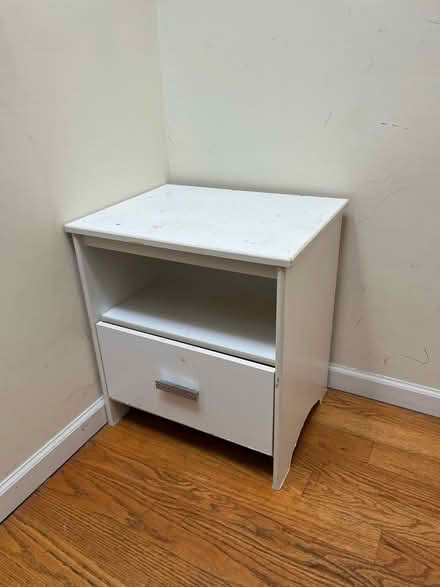 Photo of free Bedside table unit/ nightstand (Williamsburg) #1