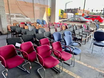 Photo of free Desk & Side Chairs (Chicago) #1